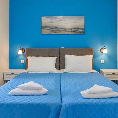 Ponte Rossa Палеокастрица