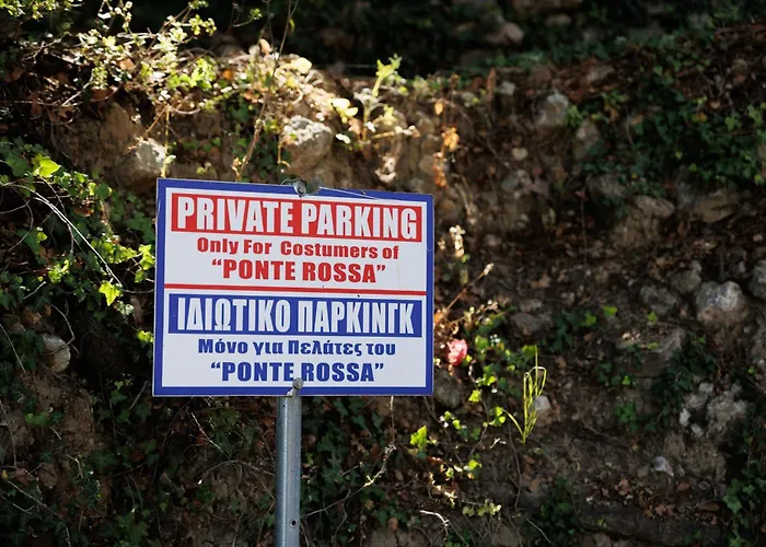 Ponte Rossa Paleokastritsa
